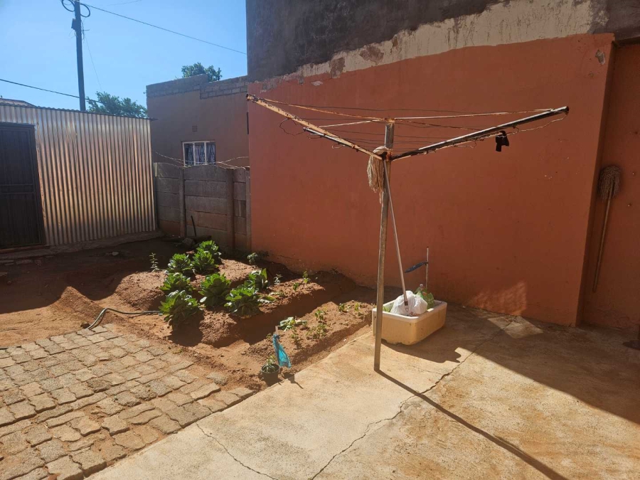2 Bedroom Property for Sale in Riviera Northern Cape